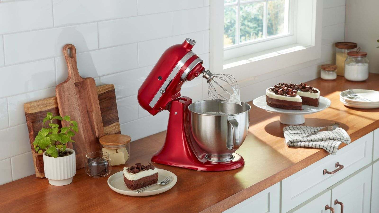 Best stand mixers – tested by home bakers and professional cooks