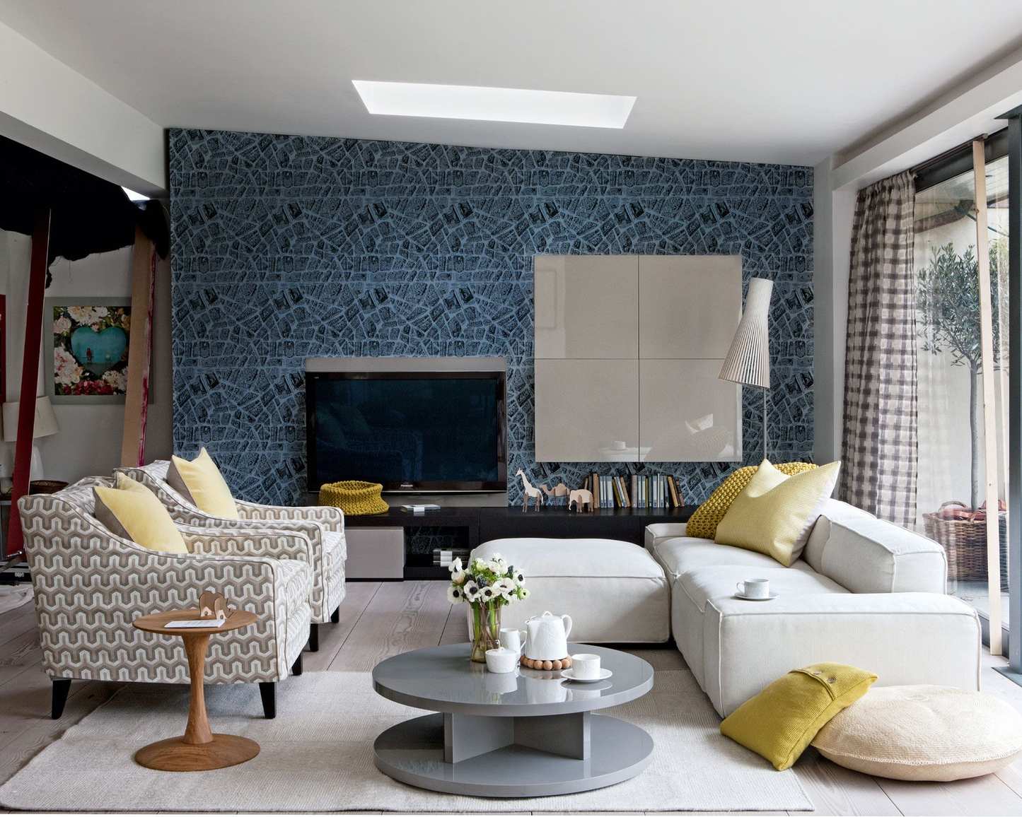 Family room furniture ideas – 12 ideas to help you furnish your family room in style